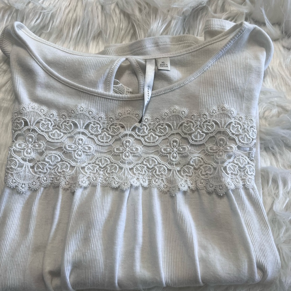Lauren Conrad Lace  Top